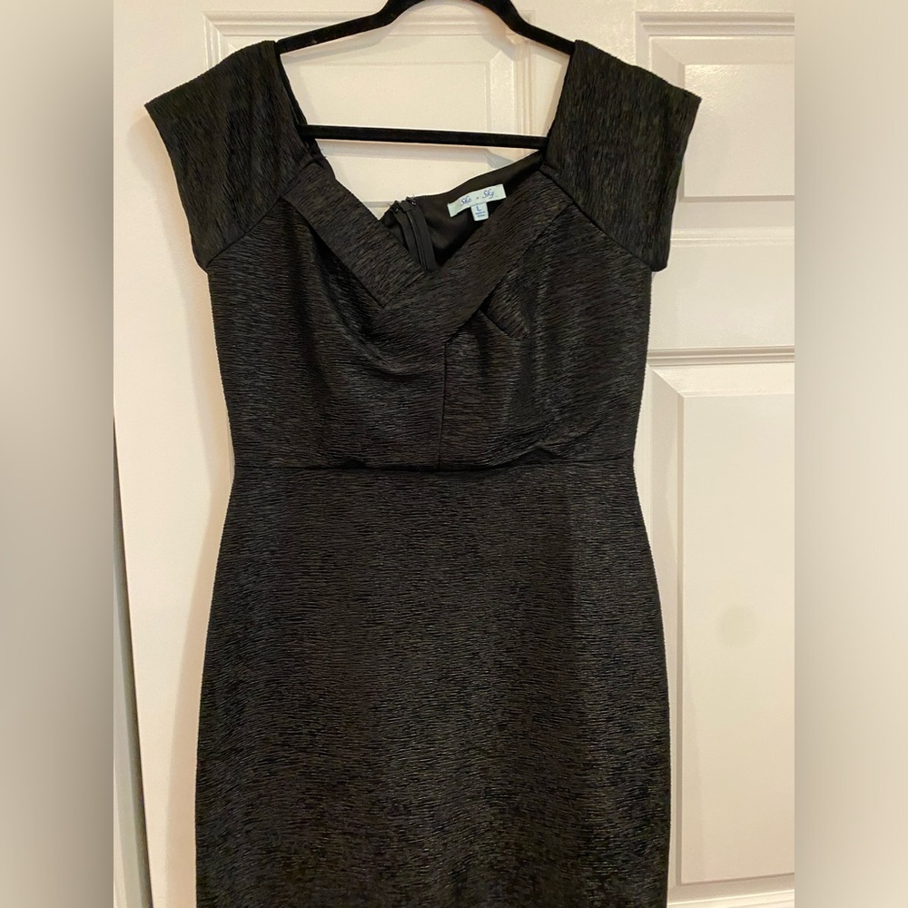 Woman's She & Sky dress size large